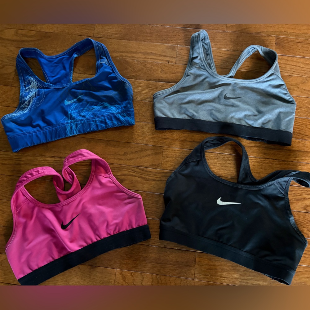 Juniors Small Nike Sports Bras